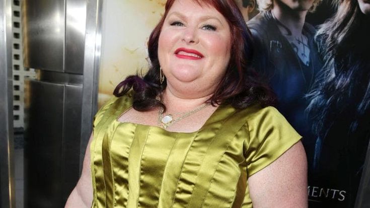 La scrittrice Cassandra Clare: “La mia seconda vita dopo Shadowhunters”