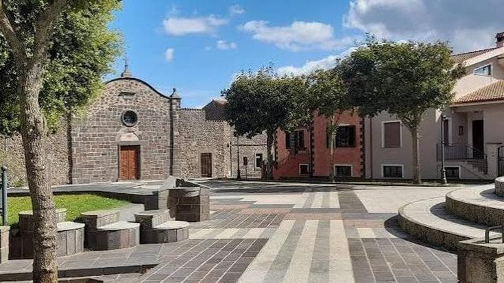 Il paese sardo dove era “vietato ammalarsi” trova il medico: “Conquistata da Norbello, cambio vita”