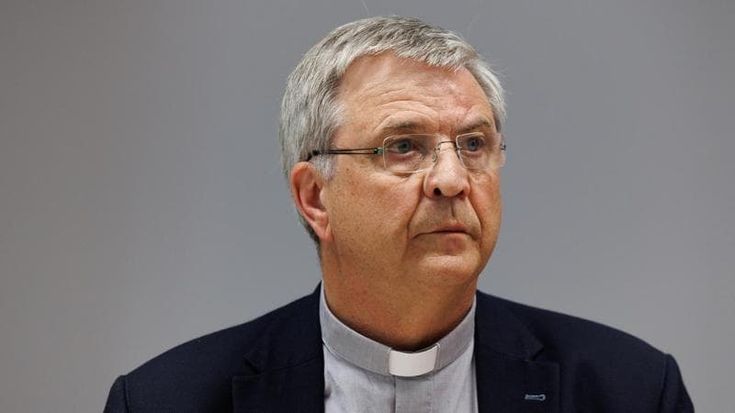 Un vescovo belga promette: “Farò il possibile per ordinare preti sposati entro il 2028”