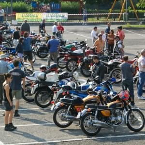 Voleva partecipare a un raduno di moto d'epoca, muore in un incidente