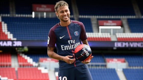 Brasile, accordo col Fisco: Neymar pagherà 2,1 milioni di euro