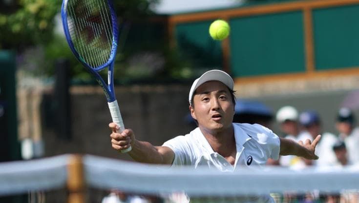 Mochizuki prova a mettere paura a Sinner: “Occhio Jannik, il mio tennis è unico”