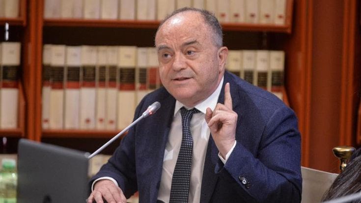 Processo telematico, stop di Gratteri. Sospesa la App: “Non funziona”
