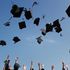Il paradosso della laurea: più si studia, più il primo lavoro è precario