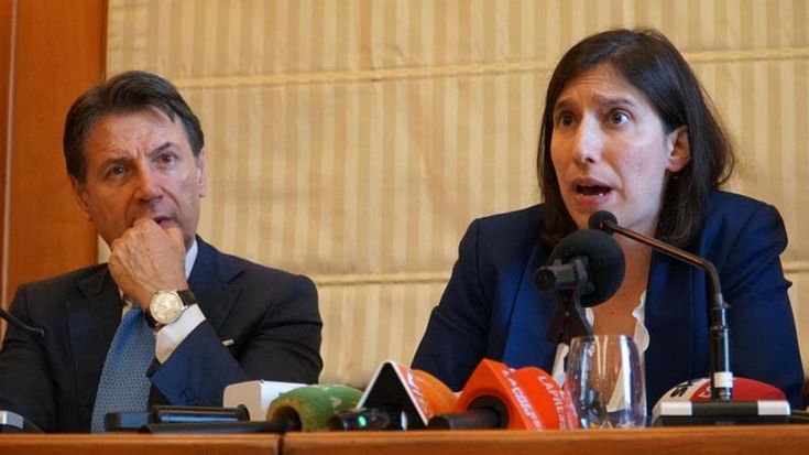 "Ignorato il Parlamento”. Le opposizioni in rivolta: a maggio un mese di ostruzionismo