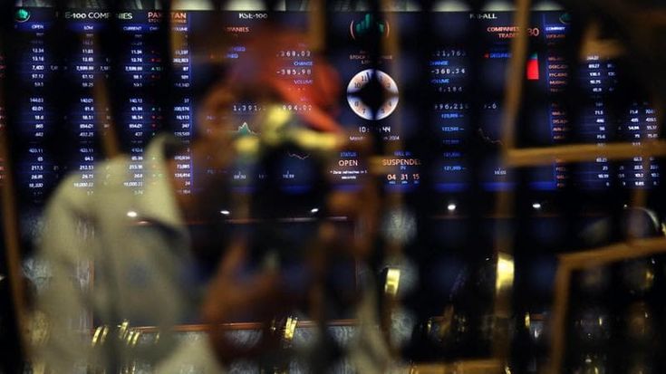Le Borse di oggi, 11 giugno. L’Europa chiude in calo, Milano la peggiore. Btp sotto pressione, balzo dello spread. Attesa per l’inflazione Usa