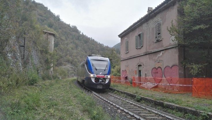 Nel Mugello crowdfunding per il recupero della stazione abbandonata nel bosco