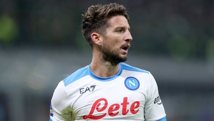 Mertens, l'addio al Napoli è ormai certo. E sui social monta la protesta dei tifosi