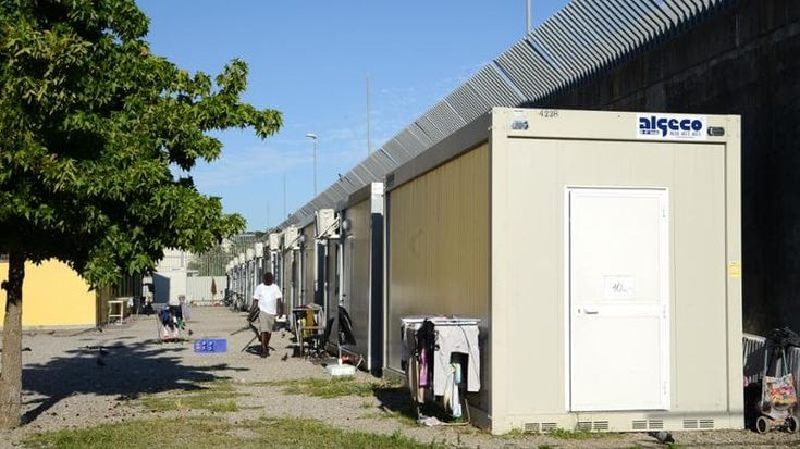 Profughi in Lombardia, da giugno sono già duemila gli arrivi. Nei centri di accoglienza posti esauriti