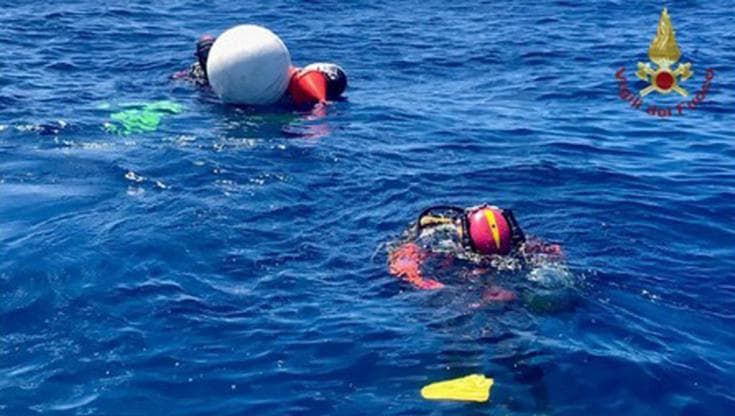 Palermo, recuperati due cadaveri sulla spiaggetta dell’ex Chimica Arenella