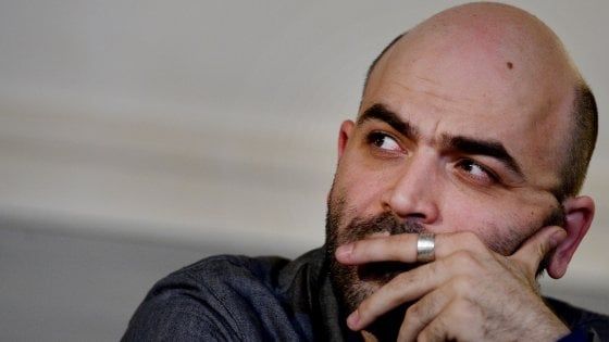 Senato, Gasparri non può essere processato. Saviano: "I fascisti scappano e complimenti al Pd"