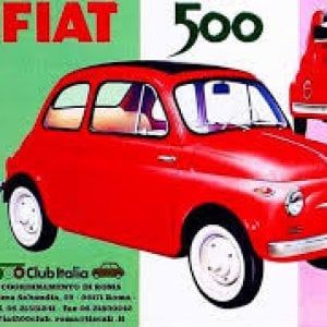 Una mostra sulle macchine italiane che hanno fatto storia, dalla 500 all'Alfa Romeo, al Fiat Motor Village
