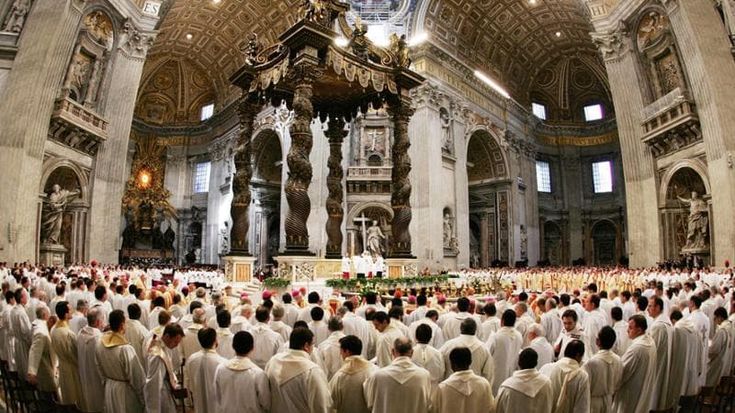 Abusi, la teologa Marinella Perroni: “Una Chiesa solo maschile non risolverà il problema”