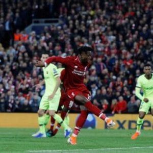Liverpool-Barcellona, il calcio d'angolo è da leggenda