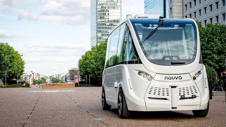 Roma prepara bus e taxi senza conducente: primi mezzi a guida autonoma entro tre anni