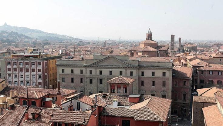 Casa, crescono vendite e prezzi, e gli affitti toccano il record. Nel 2026 previsti altri aumenti