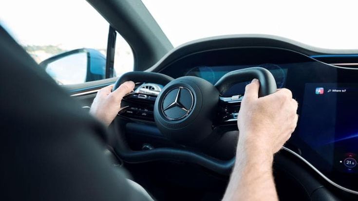 Steer-by-wire, l’evoluzione continua: ora tocca alla Mercedes EQS. Il test in Portogallo