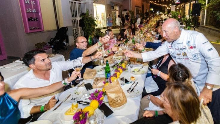 Massa Lubrense, la tavola dei 300