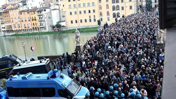 Lavoratori e studenti uniti in corteo, domani a Firenze altra giornata di tensione