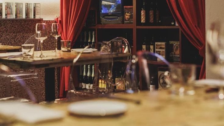 Anteo, lascia Miro l’Osteria del Cinema: “Quei panini color Pantone per Dafoe”