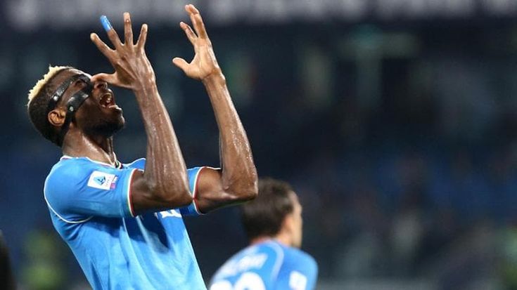 Osimhen-Napoli, la tensione resta alta dopo il video su TikTok. L’attaccante convocato per la sfida con l’Udinese