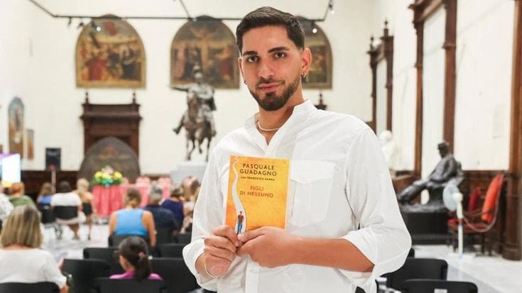 “Io, figlio di femminicida: racconto la mia vita in lotta da solo”