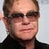 Elton John scatenato: "Papa Francesco santo subito"