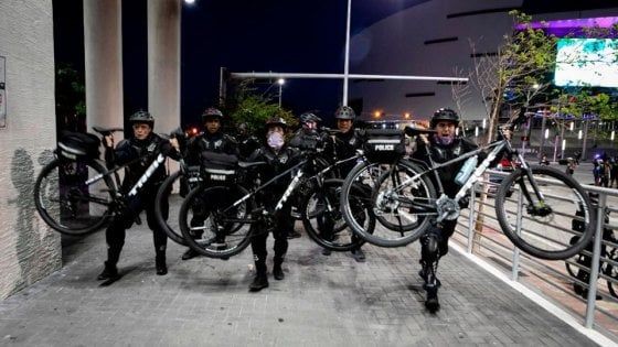 Bici usate come armi, Fuji sospende la vendita alla polizia Usa