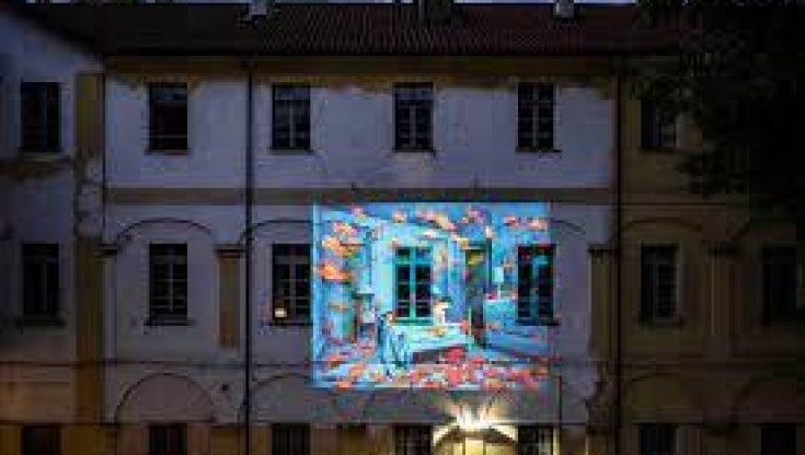 Stasera "Esterno notte",  proiezioni diffuse per le vie di Torino
