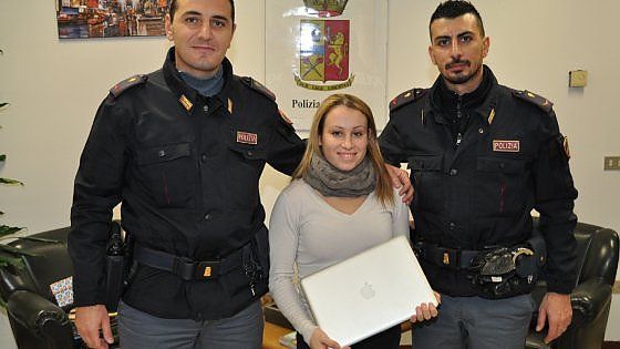Brescia, truffata la campionessa Vanessa Ferrari: soldi falsi in cambio del suo pc