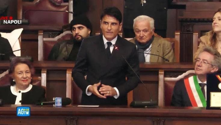 Napoli, Sal da Vinci premiato dal sindaco Manfredi: Vittoria di tutti, profuma di sogni realizzati