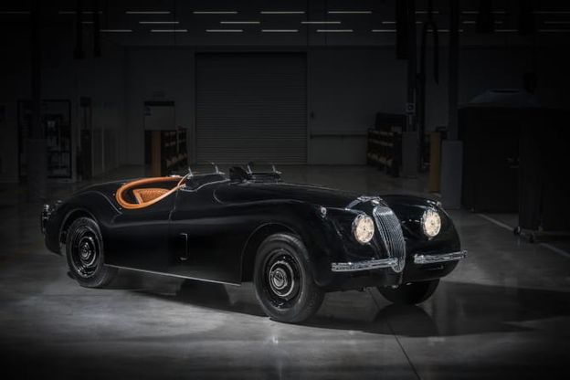 Jaguar, 2700 ore per restaurare una XK120