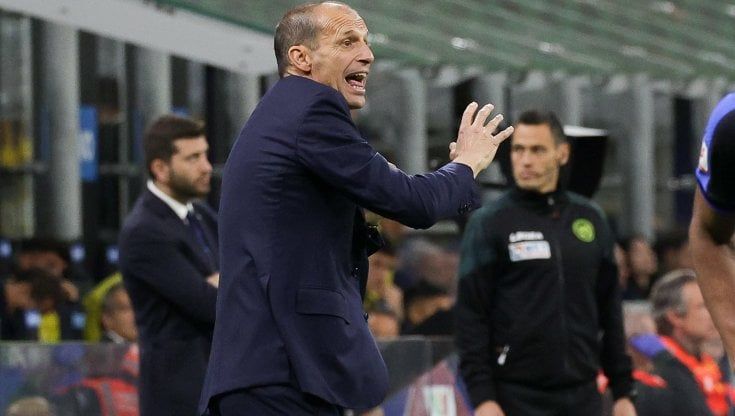 Allegri, nervi ancora tesi: "Risultato per essere confermato? Rispondo solo a domande intelligenti". Di Maria infortunato