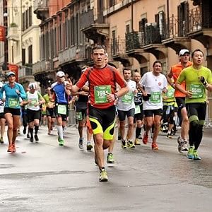 Maratona di Roma, il più anziano in gara ha 86 anni