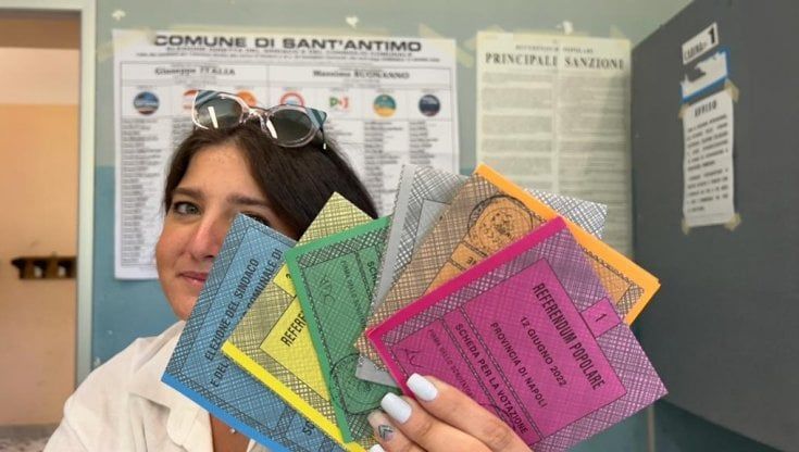  Referendum: Napoli, regolarmente costituiti gli 884 seggi