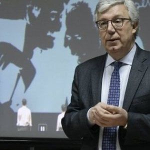 Napoli, Paolo Siani: "La salute non è uguale per tutti"