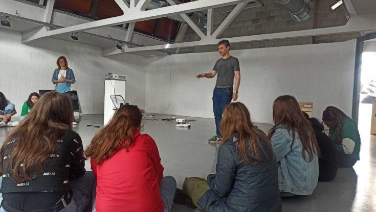  “Natura sussurra memorie”, la mostra di Quaranta curata dagli studenti della scuola media Viotti di Barriera
