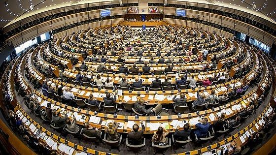 Diritto d’autore e colossi del Web. Cosa si nasconde dietro il voto all’Europarlamento sul copyright