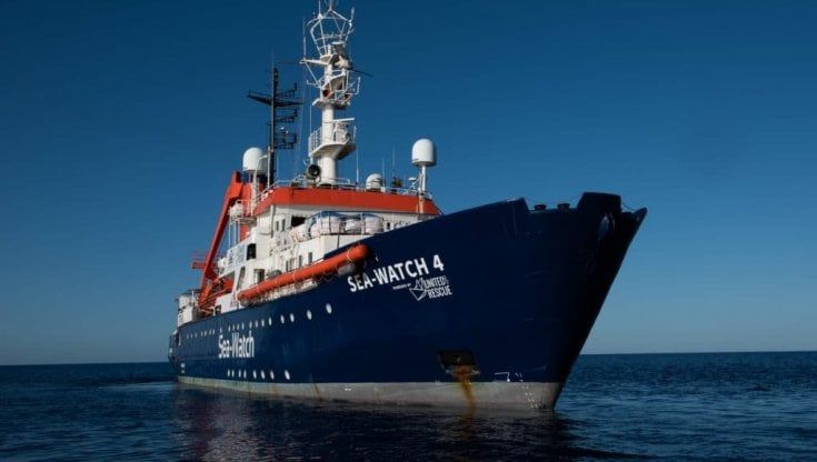 Migranti, picchiati dalla guardia costiera libica nel Mediterraneo e costretti a rientrare