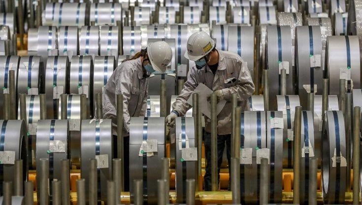 Legno, rame, grano e caffè: la corsa alle materie prime manda i prezzi alle stelle. "Così la produzione è a rischio"