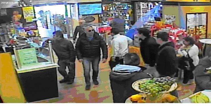 Prima la lite al bar, poi l'agguato in strada. Ecco il film della domenica di fuoco allo Zen