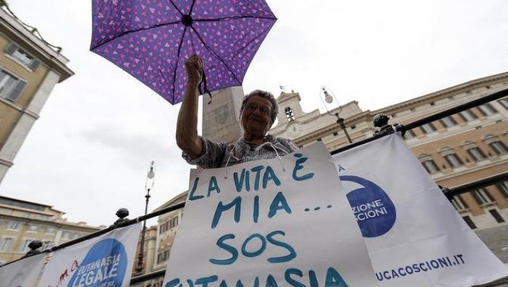 Eutanasia, dal Piemonte un paziente al mese in Svizzera nella clinica dell'addio
