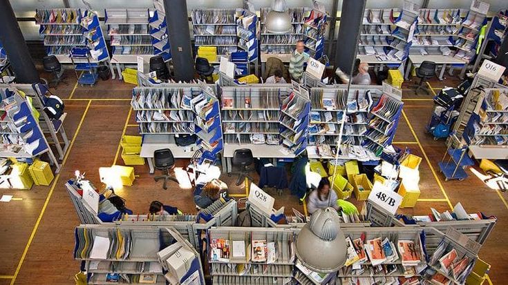 Poste, utile netto da 1,6 miliardi. Acconto su dividendo di 33 cent per azione. L’ad: “Nessuna visibilità su apertura a privati”