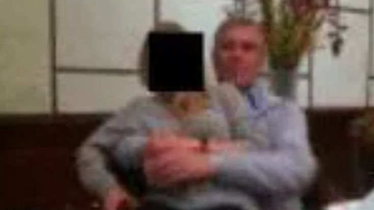 Epstein, spuntano nuove foto con Andrea