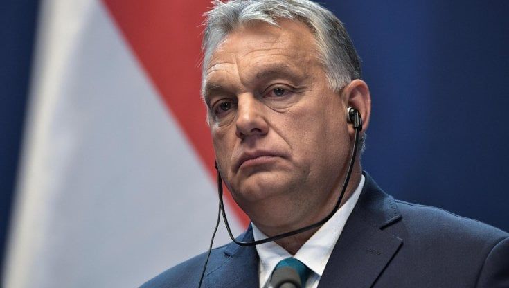 Sanzioni alla Russia, il negoziato Ue resta inceppato. L'Ungheria rilancia: "Escludere il petrolio via oleodotti dal blocco"