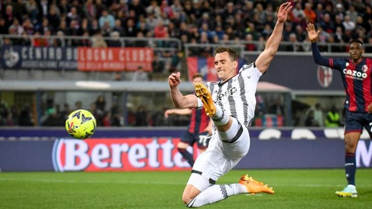 Juventus, Milik riscattato dal Marsiglia: Allegri accontentato. Castagne l’ultima idea per la fascia