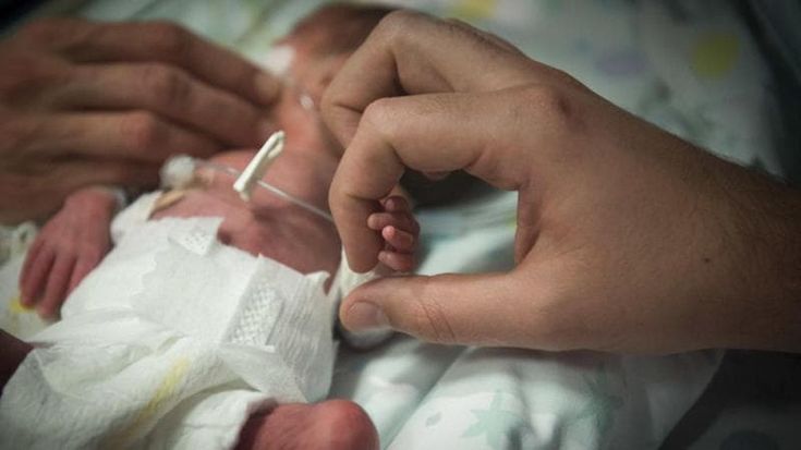 Neonata muore dopo il parto a Nocera Inferiore: indaga la Procura