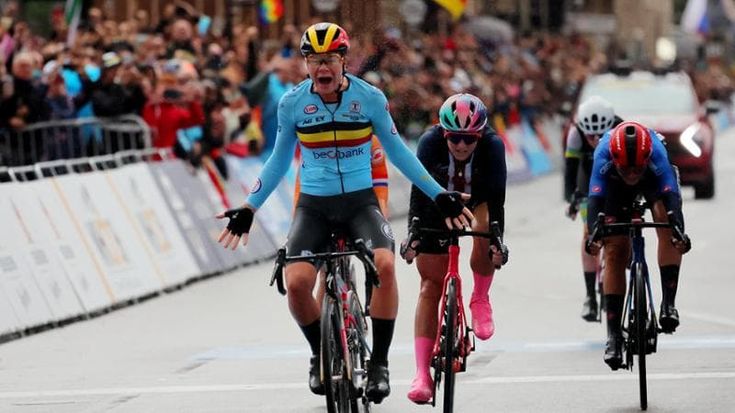 Mondiali di ciclismo, Elisa Longo Borghini bronzo nella gara in linea. Bis iridato per la belga Kopecky