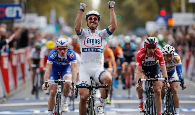 Parigi-Tours, Degenkolb chiude con una volata vincente