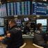 Borse positive, l'euro vola ai massimi da tre anni